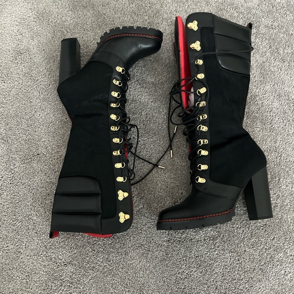 Black calf skin & leather boots. Red insole and stitching rubber  sole - Picture 1 of 4